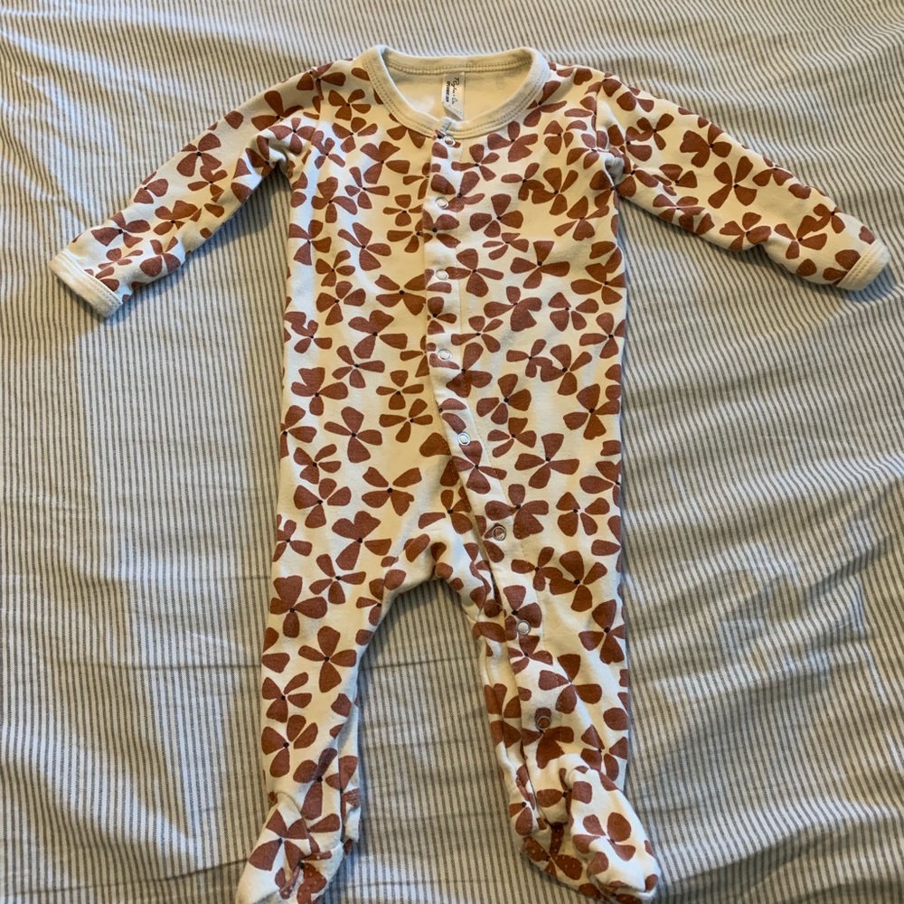 Rylee and Cru footies